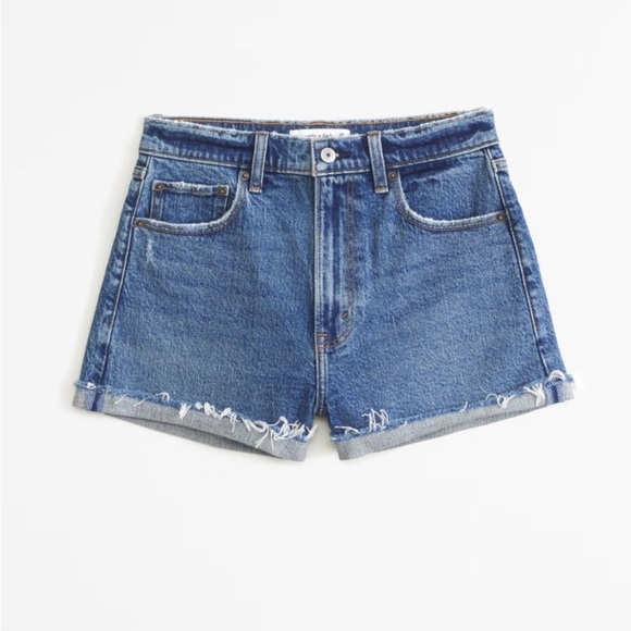ABERCROMBIE & FITCH High Rise Mom Short, size 28 medium wash cut off's - Picture 4 of 12